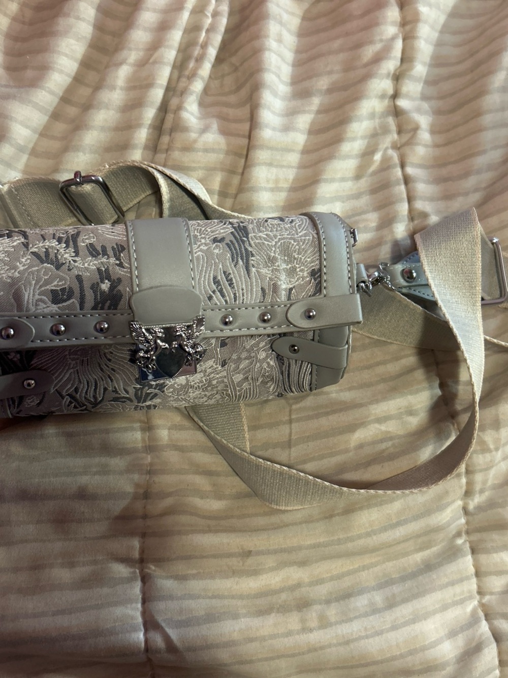 SHEIN Gray Floral Crossbody Bag with Silver Hardware